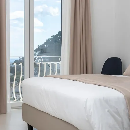 Sopramonte 7 4* Capri