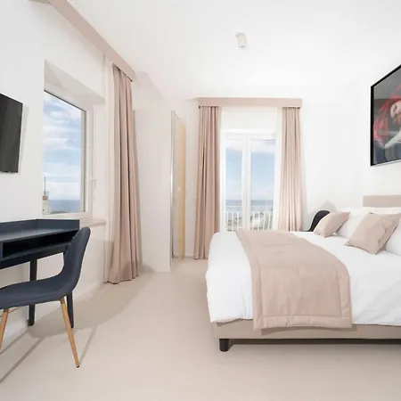 Sopramonte 7 4* Капри